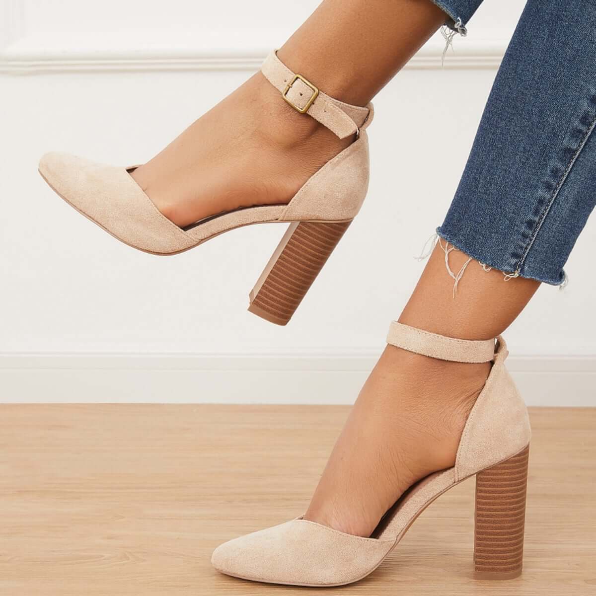 Women Chunky Block Pointed Toe Ankle Strap Sandals