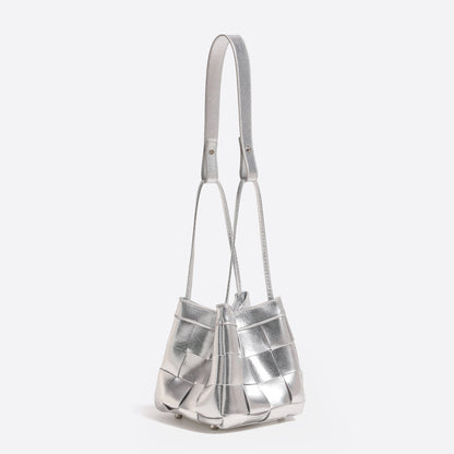 Trendy Metallic Woven Handle Bucket Bags