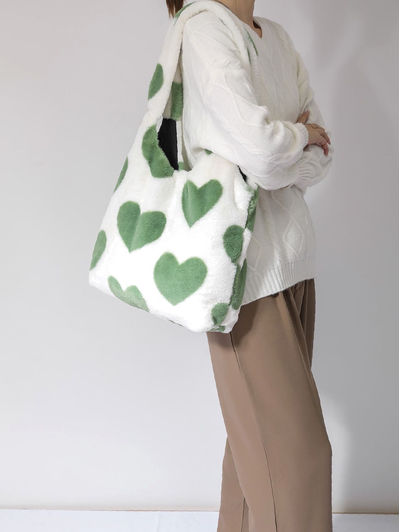 binfenxie - Heart Graphic Fluffy Tote Bag  - Women Tote Bags