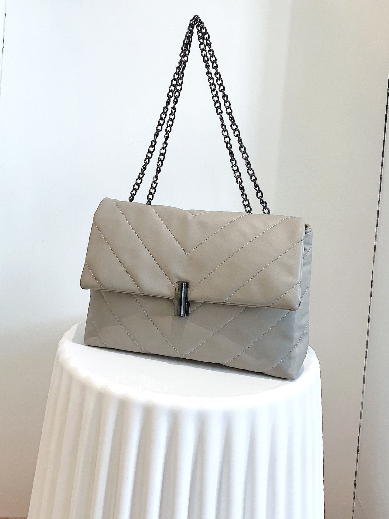 binfenxie - Minimalist Chevron Chain Flap Square Bag  - Women Tote Bags