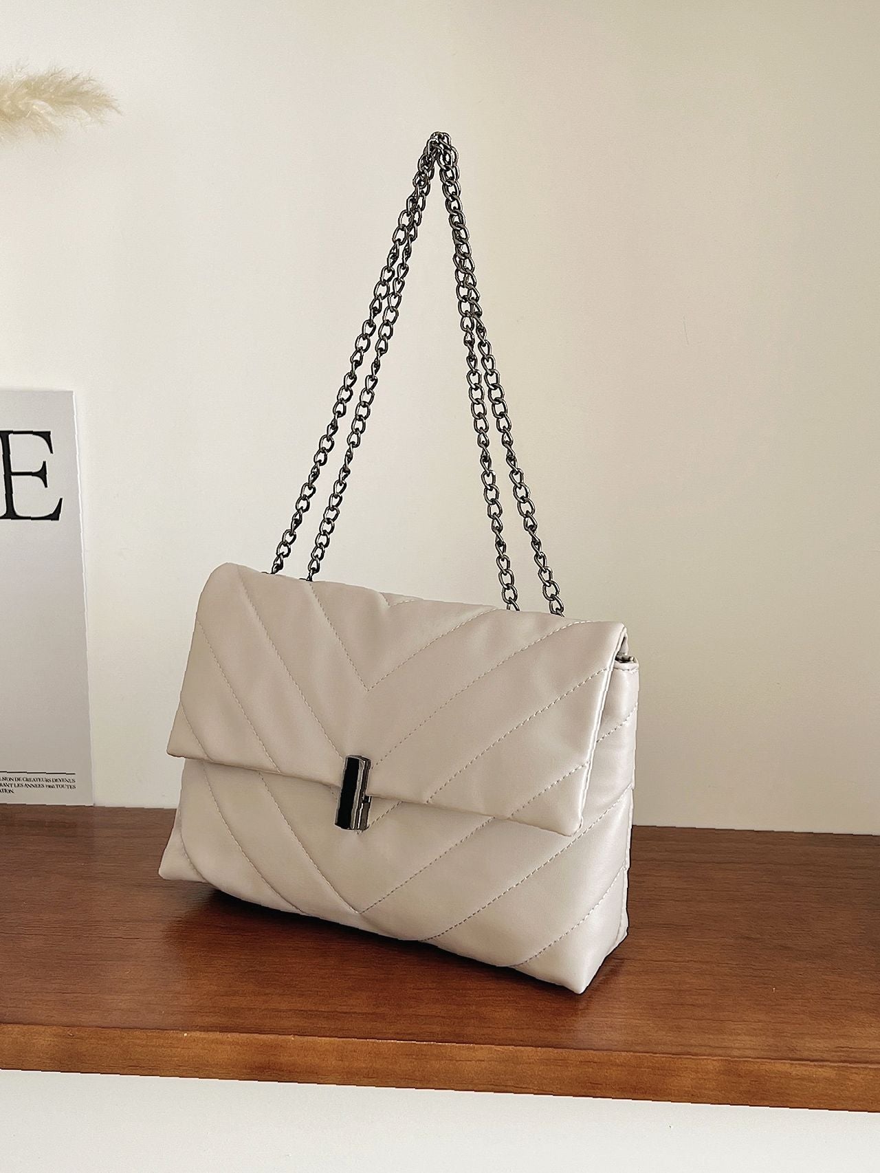 binfenxie - Minimalist Chevron Chain Flap Square Bag  - Women Tote Bags