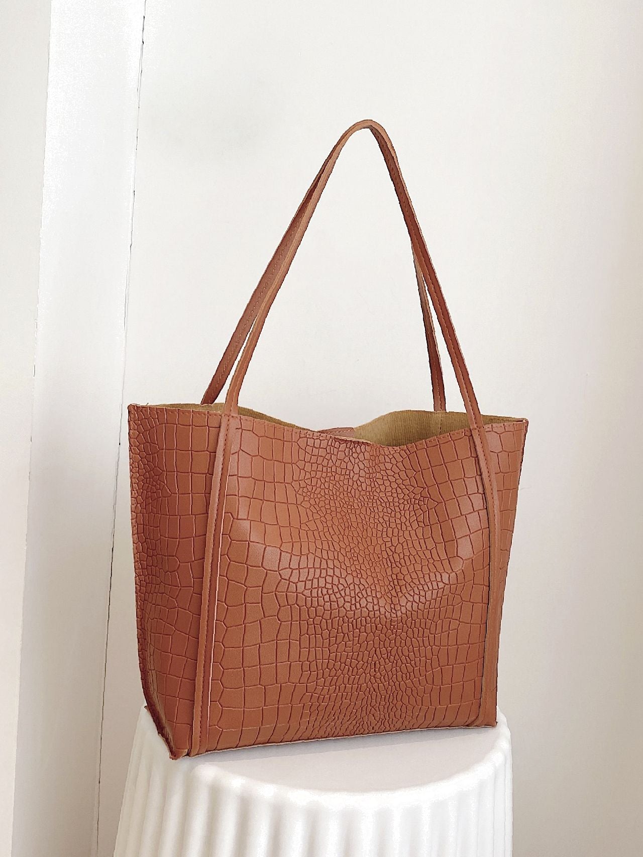 binfenxie - Crocodile Embossed Tote Bag with Inner Pouch  - Women Tote Bags