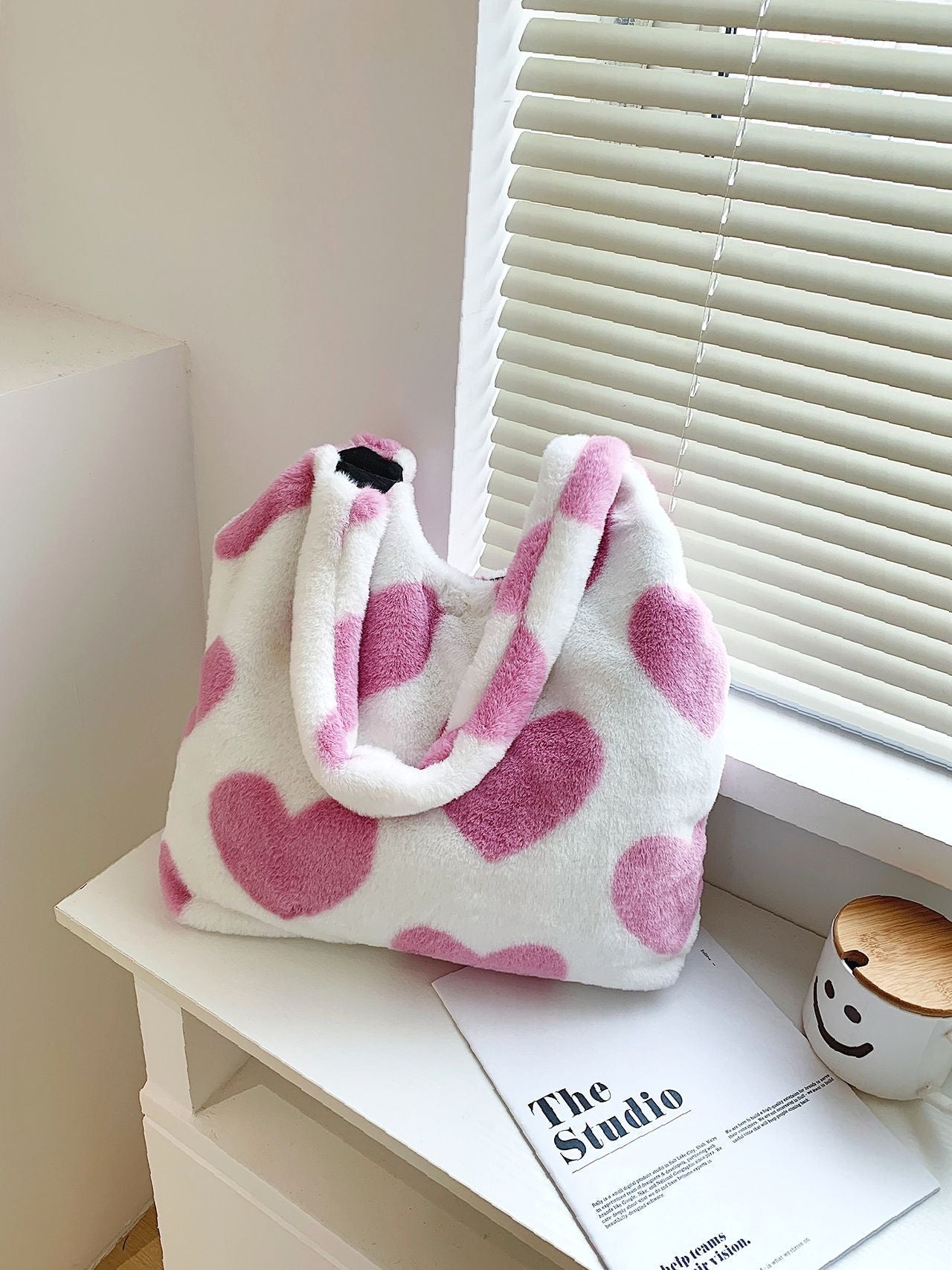 binfenxie - Heart Graphic Fluffy Tote Bag  - Women Tote Bags