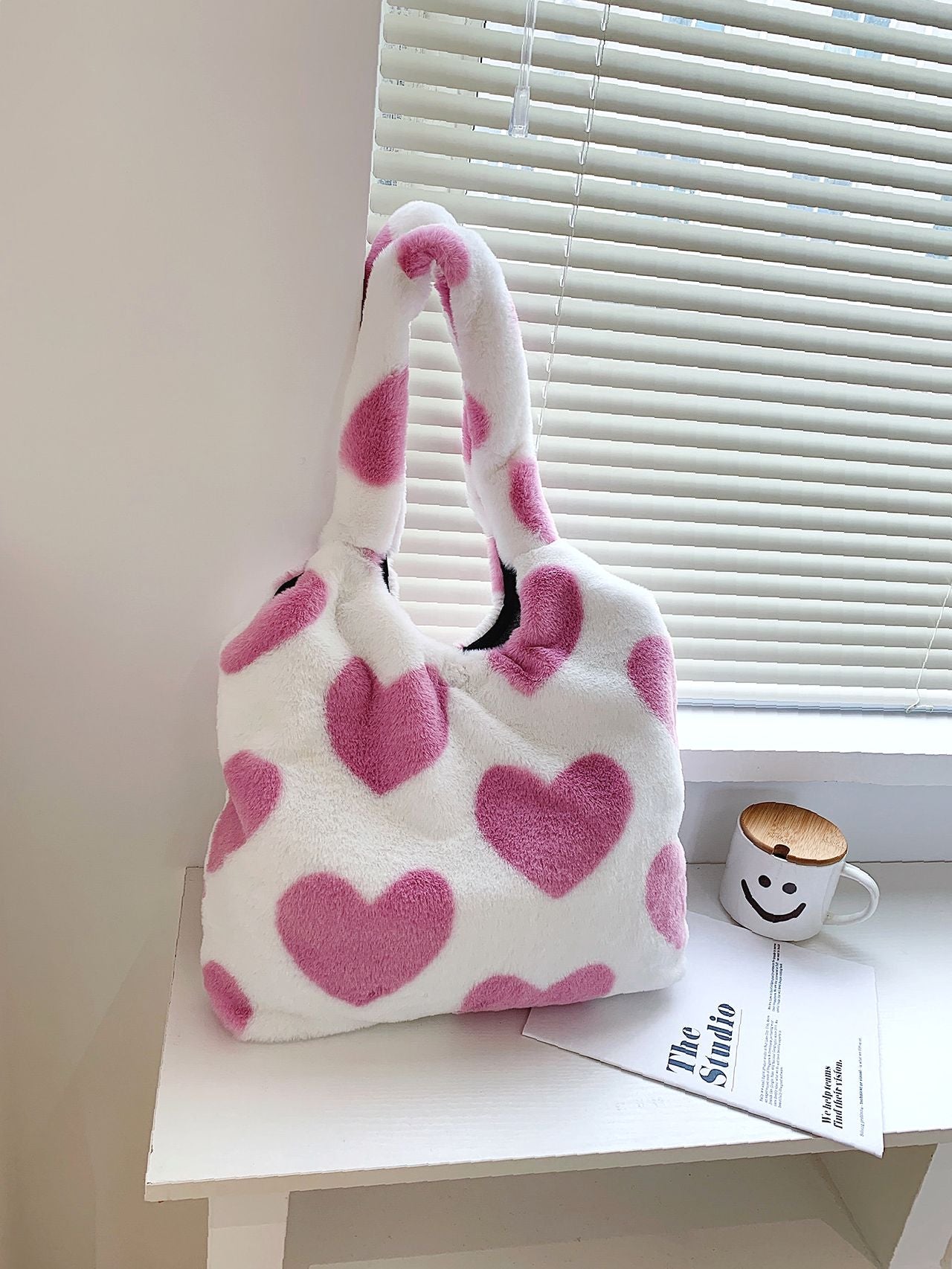 binfenxie - Heart Graphic Fluffy Tote Bag  - Women Tote Bags