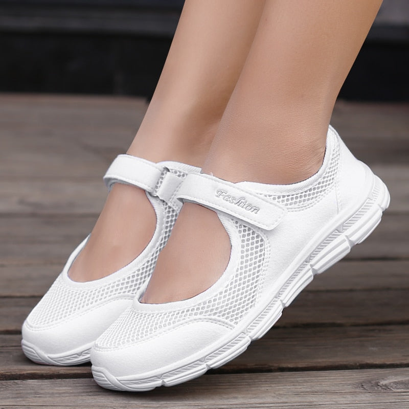 Summer Women Casual Shoes Soft Portable Sneakers Walking Flat Shoes For Women Slip On Soles Breathable White Sneakers Shoes