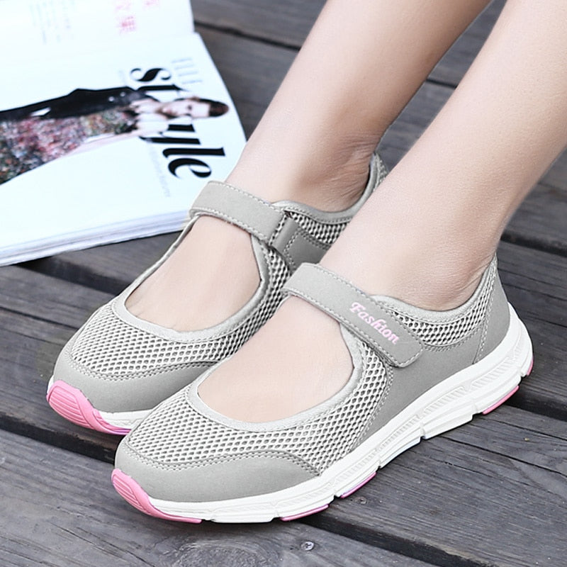 Summer Women Casual Shoes Soft Portable Sneakers Walking Flat Shoes For Women Slip On Soles Breathable White Sneakers Shoes