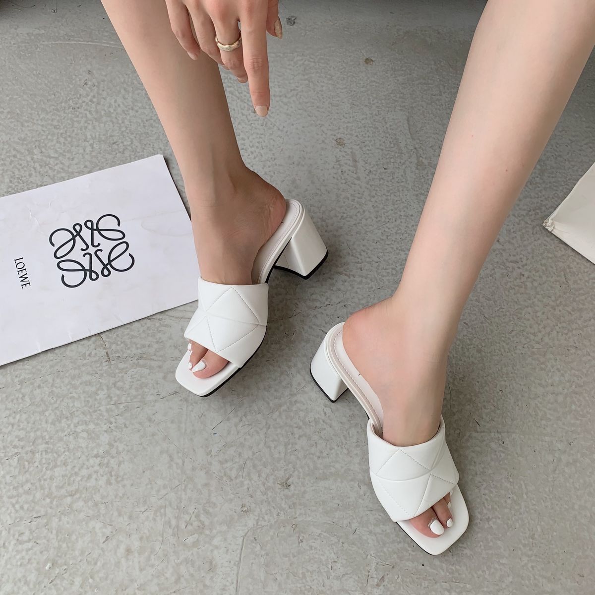 Women Shoes Square Heel Non-Slip Slippers Designer Comfortable High Quality Breathable Sandals Elegant Luxury Women Shoes