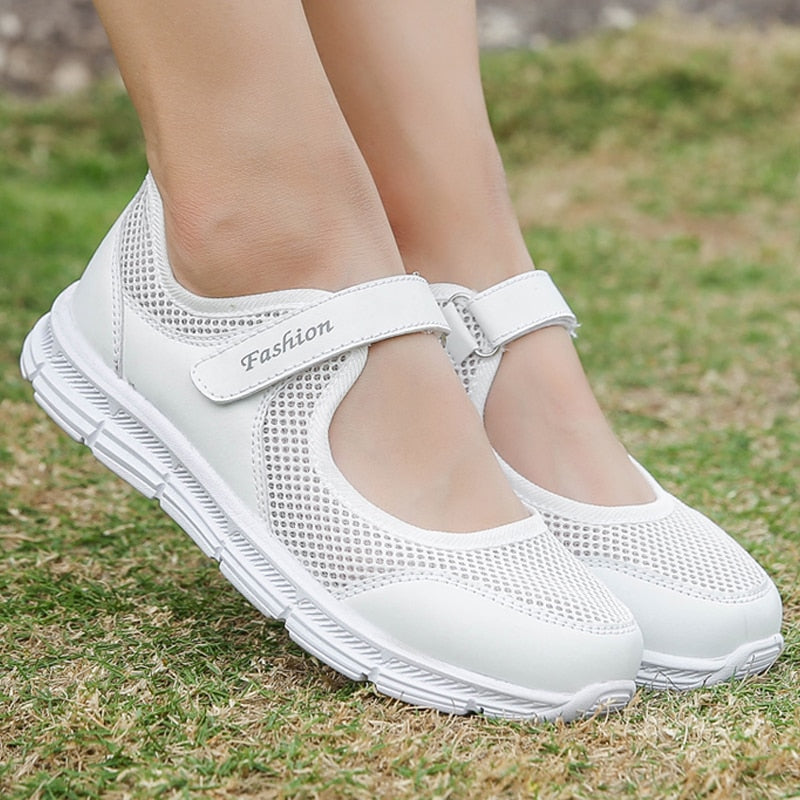 Summer Women Casual Shoes Soft Portable Sneakers Walking Flat Shoes For Women Slip On Soles Breathable White Sneakers Shoes