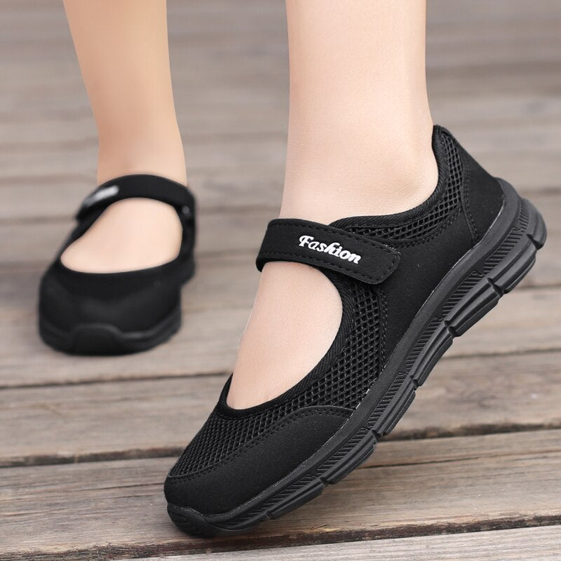 Summer Women Casual Shoes Soft Portable Sneakers Walking Flat Shoes For Women Slip On Soles Breathable White Sneakers Shoes