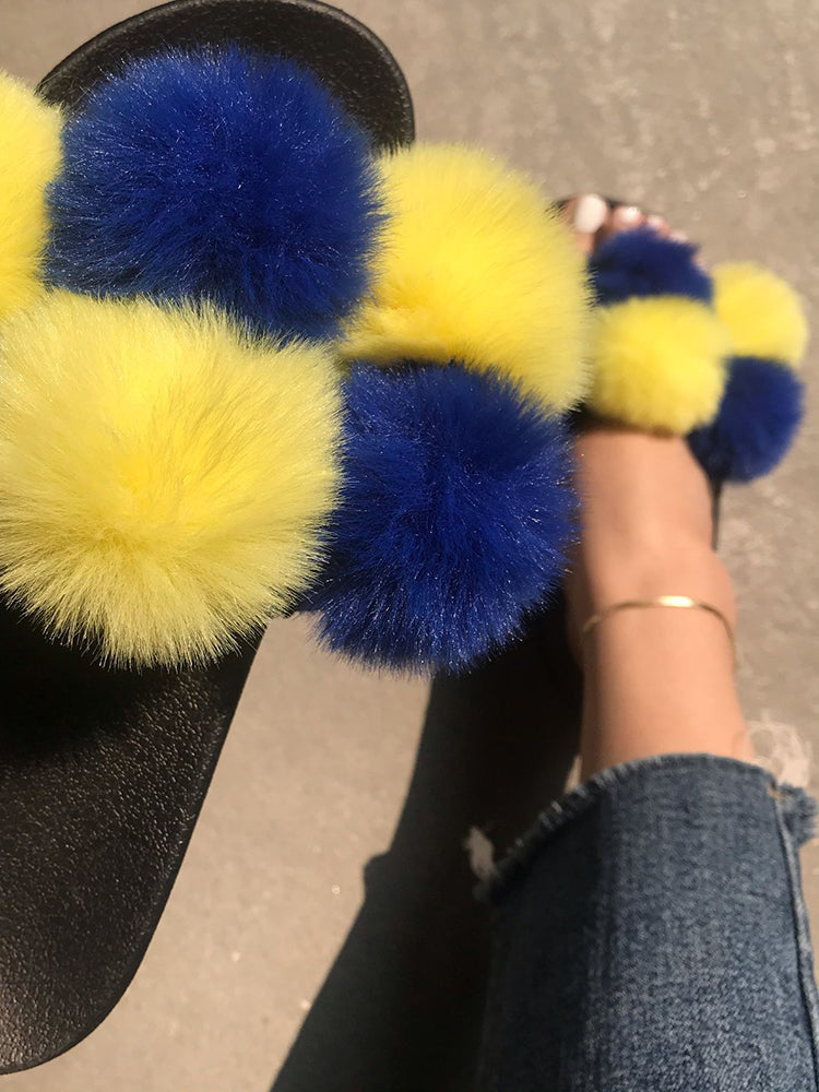 Pom Pom Slippers