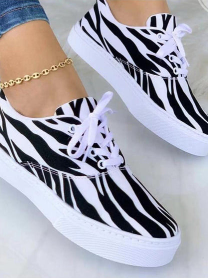 Lace Up Casual Sneakers