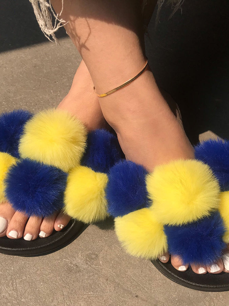 Pom Pom Slippers