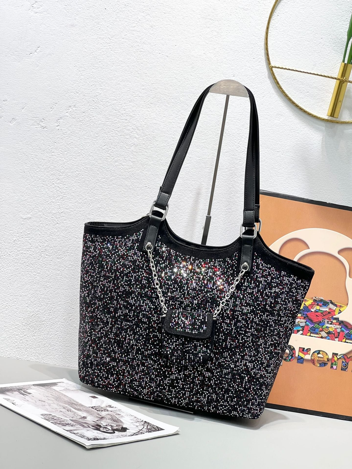 BINFENXIE 2025 Large capacity trend flow diamond-encrusted shoulder bag women's popular new casual personality Popular style tote fashion messenger women's bag