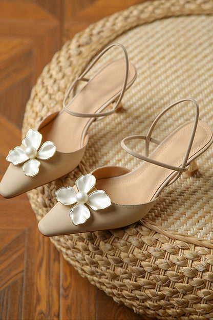 Pearl Flower Pointed-Toe Pumps