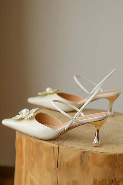 Pearl Flower Pointed-Toe Pumps