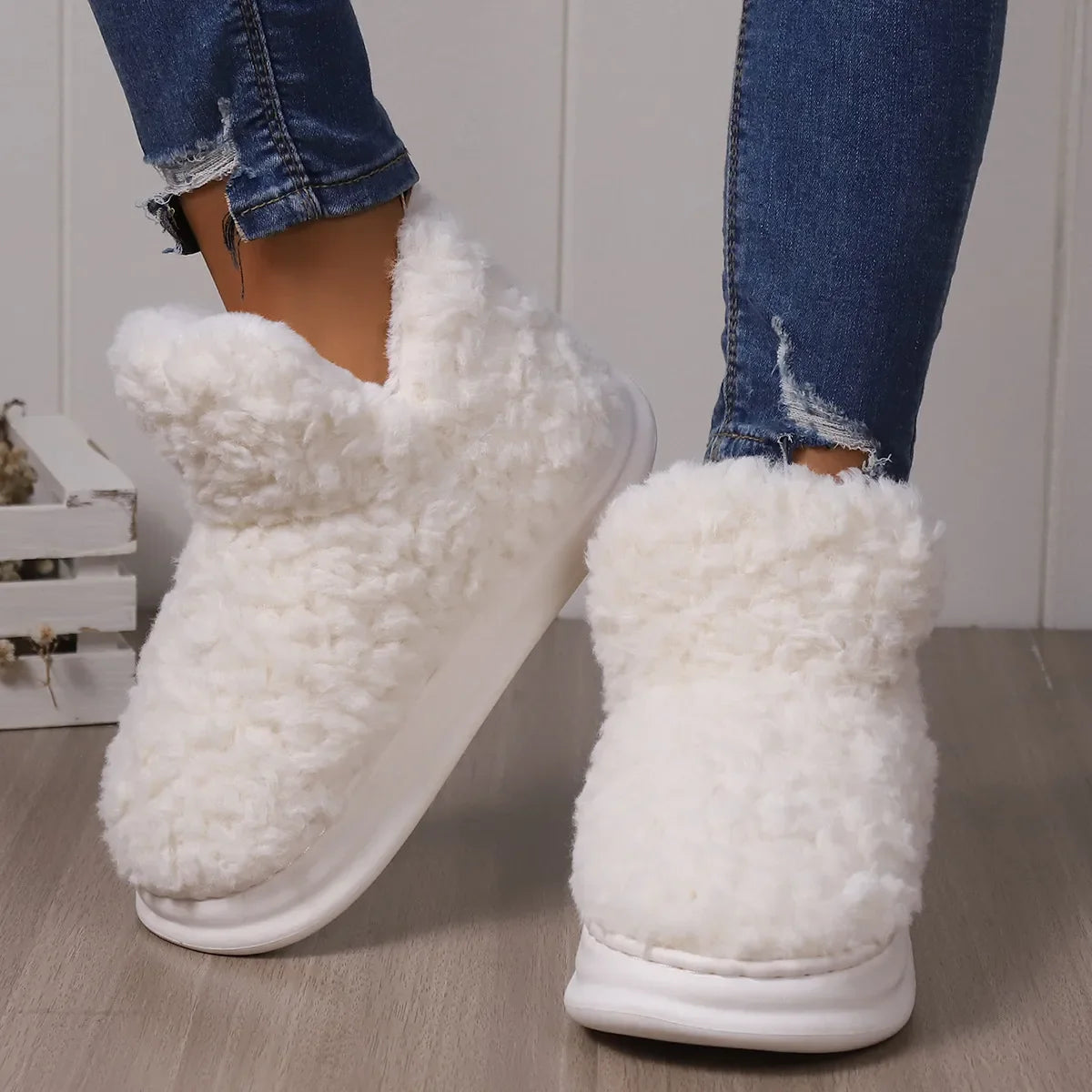 Women Warm Fur Slippers Couples Winter Platform Shoes Soft Plush Thick Sole Girls Boys Indoor Street Snow Boots Fluffy Footwear