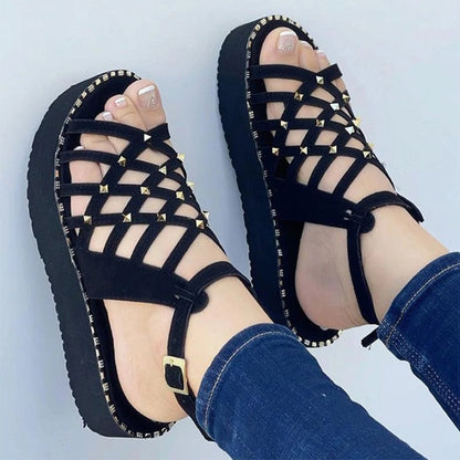 Women Sandals Fashion Rivet Flat Heels Sandals Summer Shoes Women Elegant Heeled Shoes Platform Sandalias Mujer Free Shipping