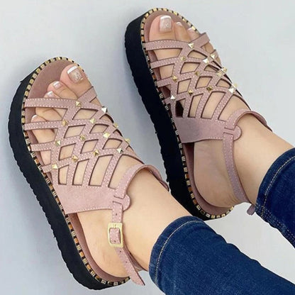 Women Sandals Fashion Rivet Flat Heels Sandals Summer Shoes Women Elegant Heeled Shoes Platform Sandalias Mujer Free Shipping