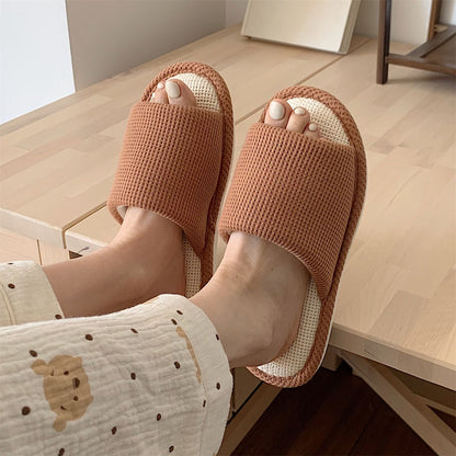 Cute Strawberry Plush Slippers Autumn House Slides Female Flip Flops Women Slippers Winter Home Warm Furry Linen Slippers Women