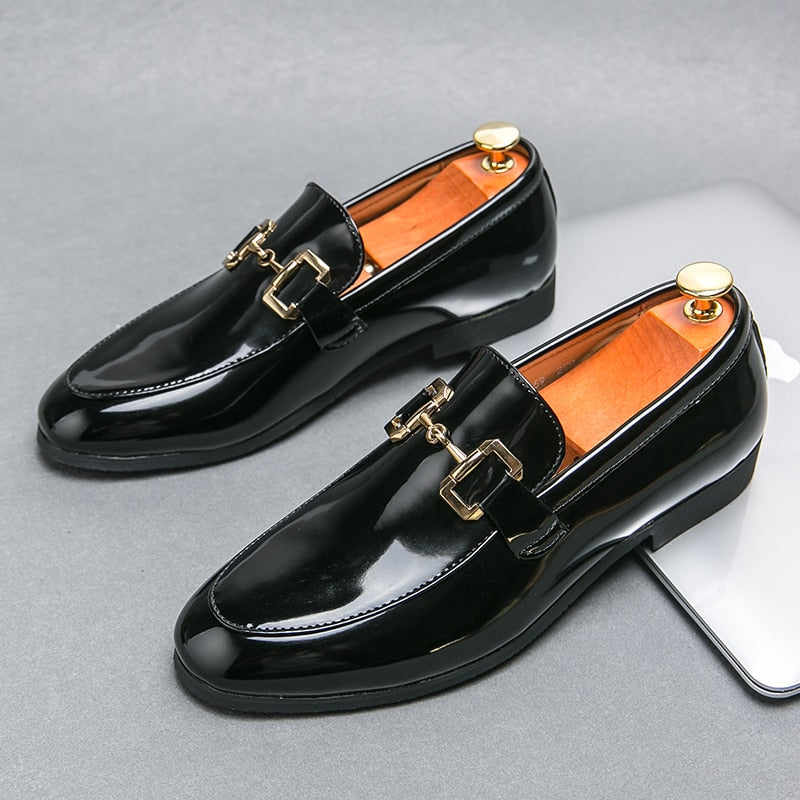 Black Loafers for Men Metal Decoration Breathable Business Men Dress Shoes Free Shipping Zapatos De Vestir Hombre Men Shoes