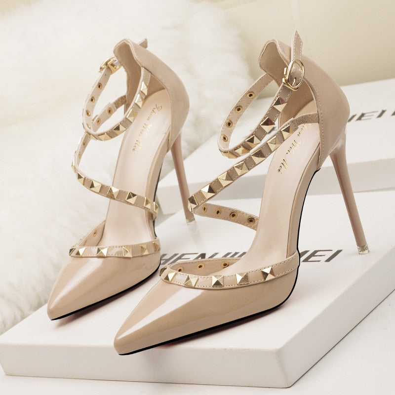 Sexy Nightclubs with Thin 10CM Heel High Heel Shallow Pointed Head Rivet Hollow Word Belt PUMPS Simple Women's Shoes