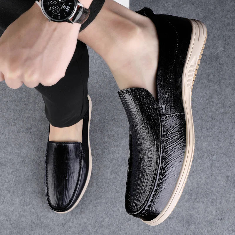 Genuine Leather Men Casual Shoes Luxury Brand Mens Loafers Moccasins Breathable Slip on Italian Cow Leather Shoes  New