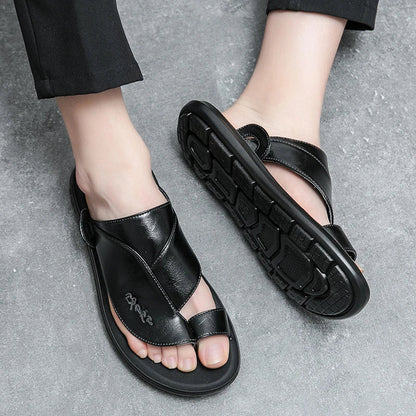 Men's Summer New Sandals and Slippers Men's Leather Sandals Adult Breathable Beach Shoes Non-slip Open-toe Leather Sandals Flat