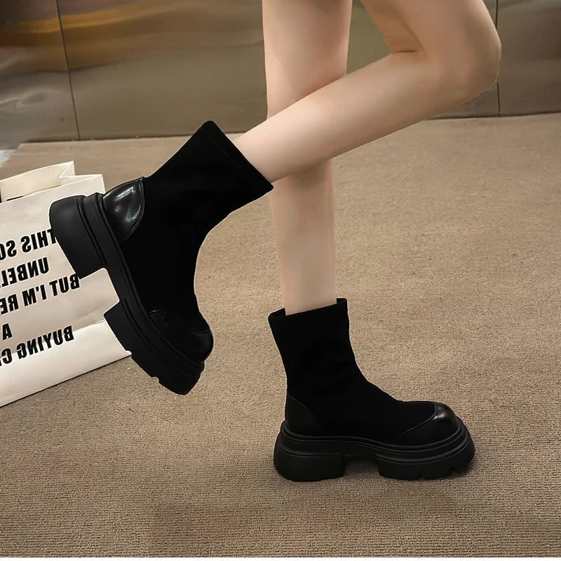 Winter Woman Suede Ankle Boots Fashion Side Zippers Ladies Elegant Platform Thick Bottom Short Boots Shoes Black Women's Boats