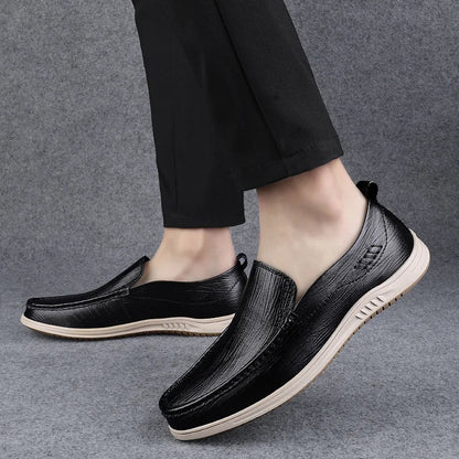 Genuine Leather Men Casual Shoes Luxury Brand Mens Loafers Moccasins Breathable Slip on Italian Cow Leather Shoes  New