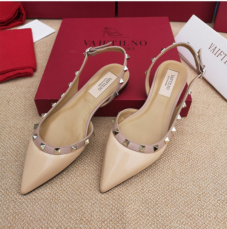 Women Flats Shoes Rivet Shoes with Buckles Pointed Toe Patent Leather Gladiator Sexy Stud Women Ballet Flat Shoes Sandals