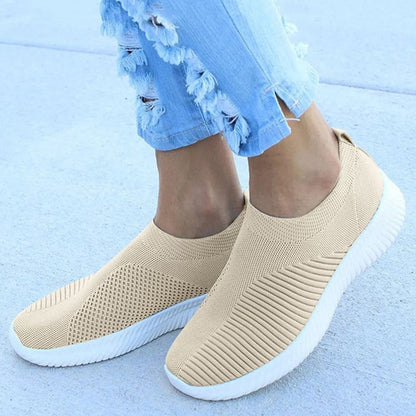 Classic Running Shoes for Women Slip on Mesh Breathable Lightweight Casual Tennis Sneakers Plus Size Outdoor Sport Walking Shoes