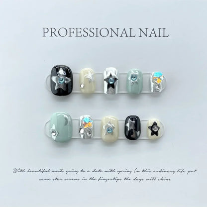 10Pcs Handmade Gothic Short Press on Nails Rhinestone Round Manicure Decoration Wearable Full Cover with Design Acrylic Nail Tip