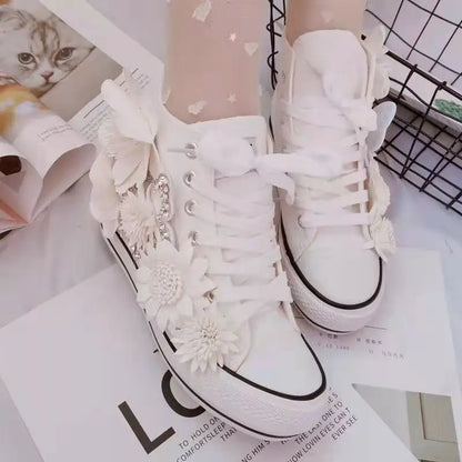 binfenxie  -  Women's Sports Shoes High-top Canvas Shoes Sweet Lace-up Shoes for Women White / Black Flowers Student Pretty Fairy Sneakers