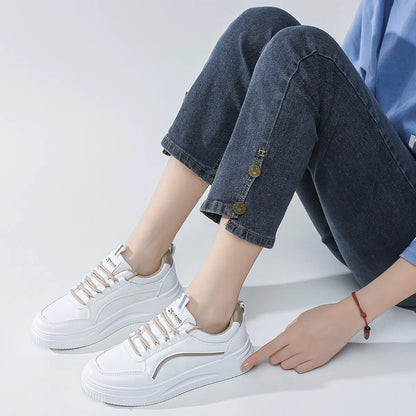 Women New Style Lace Up Casual White Shoes, Sporty Skate Shoes For Outdoor Comfortable and Fashionable Casual Skate Shoes