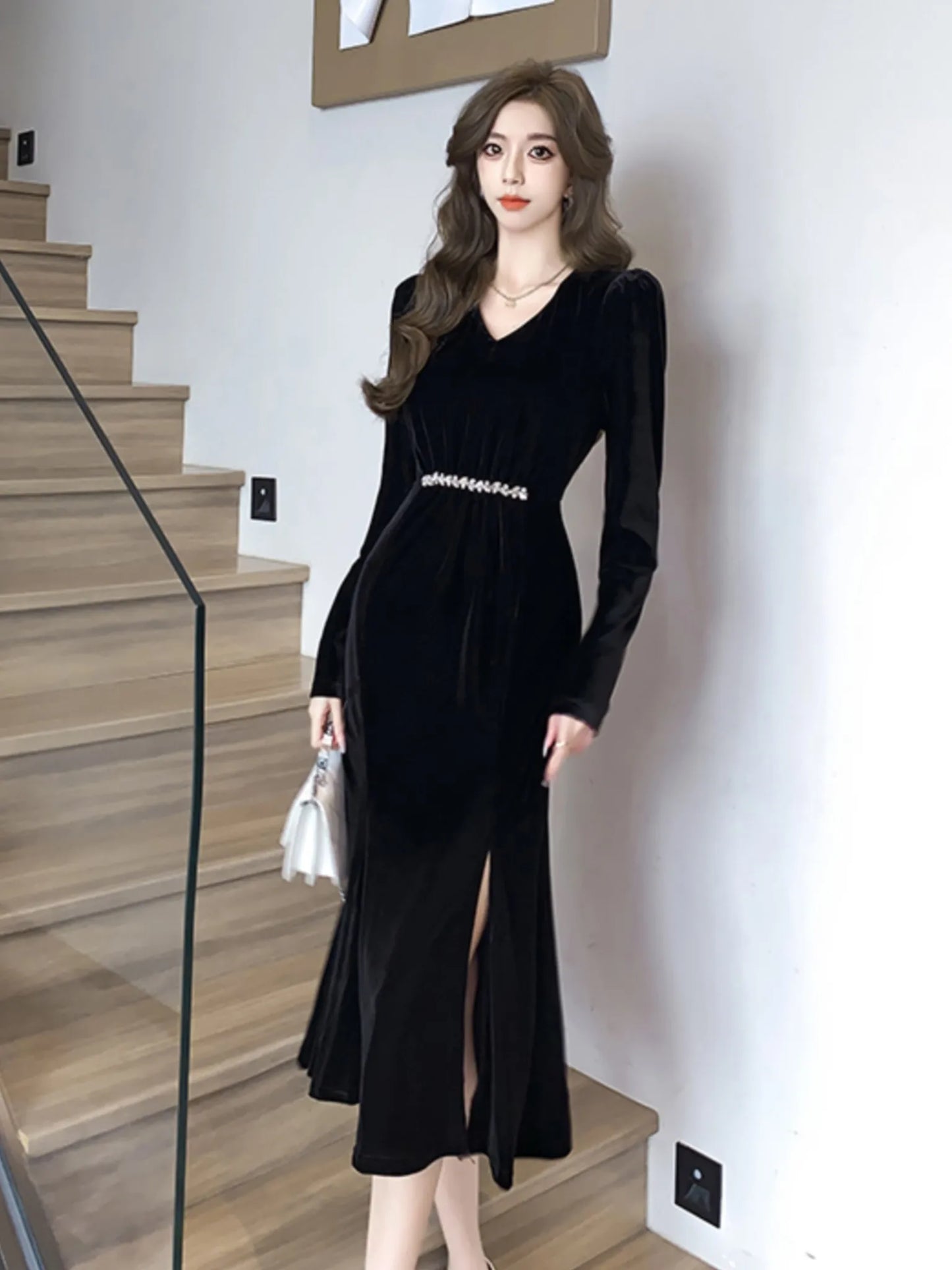 Elegant Black Velvet Mermaid Wedding Dress France V Neck Long Sleeve Slim Waist Party Prom Vestidos Autumn Winter Sexy Robe