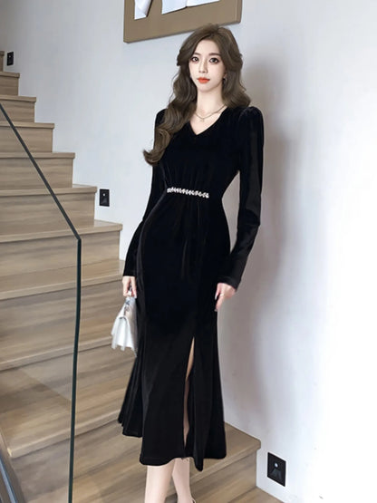 Elegant Black Velvet Mermaid Wedding Dress France V Neck Long Sleeve Slim Waist Party Prom Vestidos Autumn Winter Sexy Robe