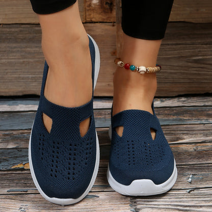 Soft Bottom Knitted Flat Shoes for Women Summer Breathable Mesh Slip On Sneakers Woman Non Slip Light Casual Loafers 36-42