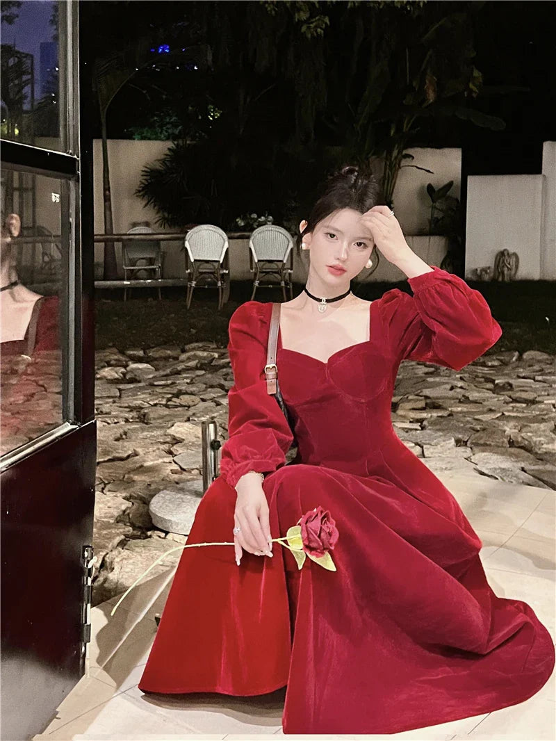 Red Vintage Velvet Long Sleeves Midi Dresses for Women Autumn New Fashion Slim Robe Elegant Evening Wedding Party Female Clothes