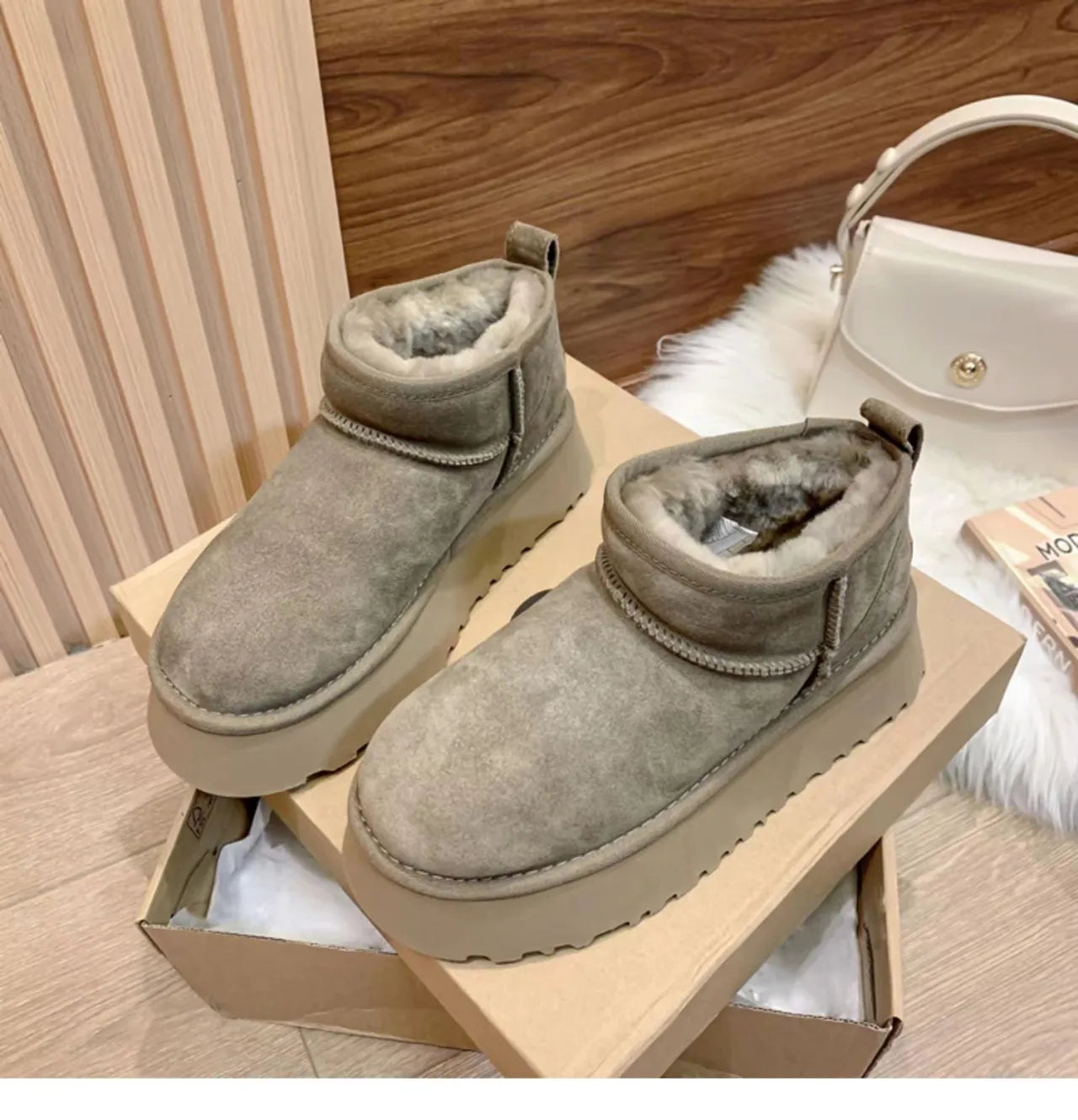 Sheepskin Wool Comprehensive Anti-skid Snow Boots Women's Mini Short Boots Warm Winter Thickened Women's Shoes Botas Mujer