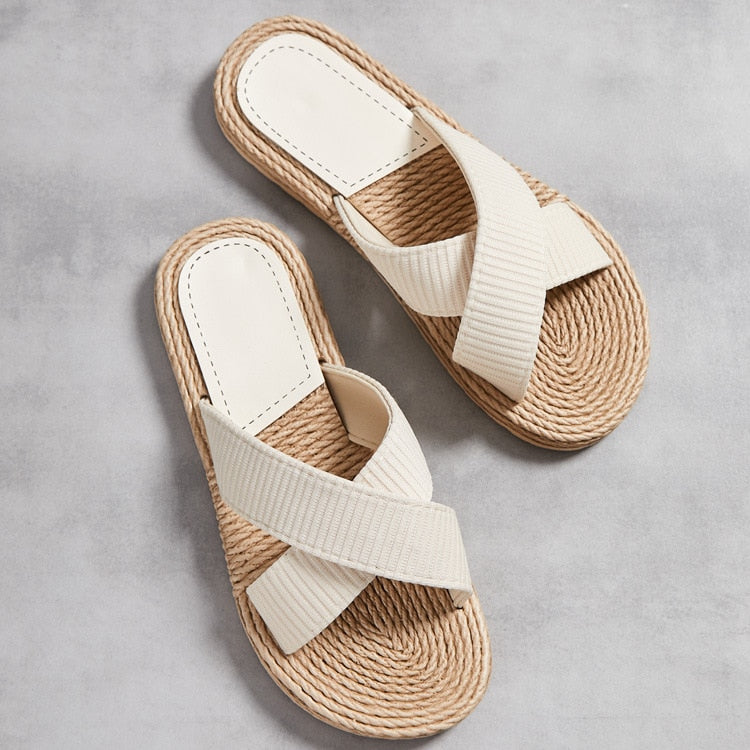 Handmade Ladies Home Slipper Hemp Straw Women Sandals Casual Outdoor Cross Slipper Female Summer Beach Wear Flat Heel Shoes