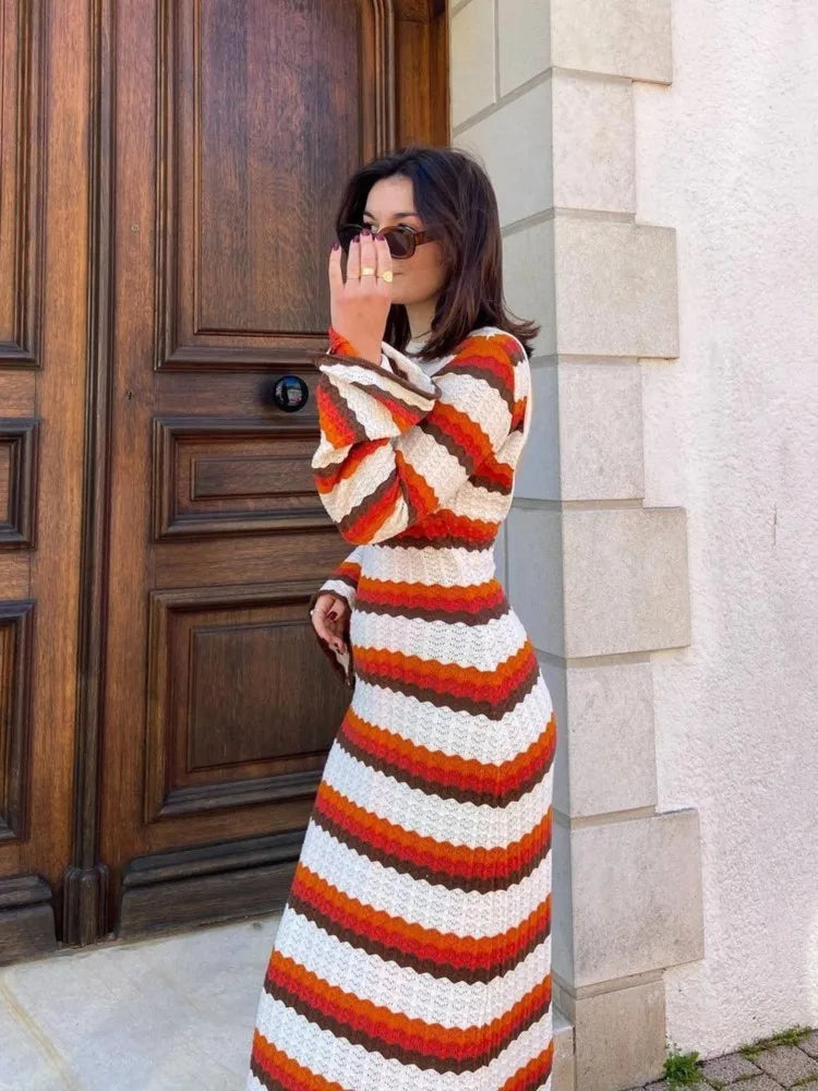 Elegant Wave Striped Cotton Knitted Maxi Dress Women Fashion O-neck Flared Sleeves Backless Dresses Female Beach Vacation Robe