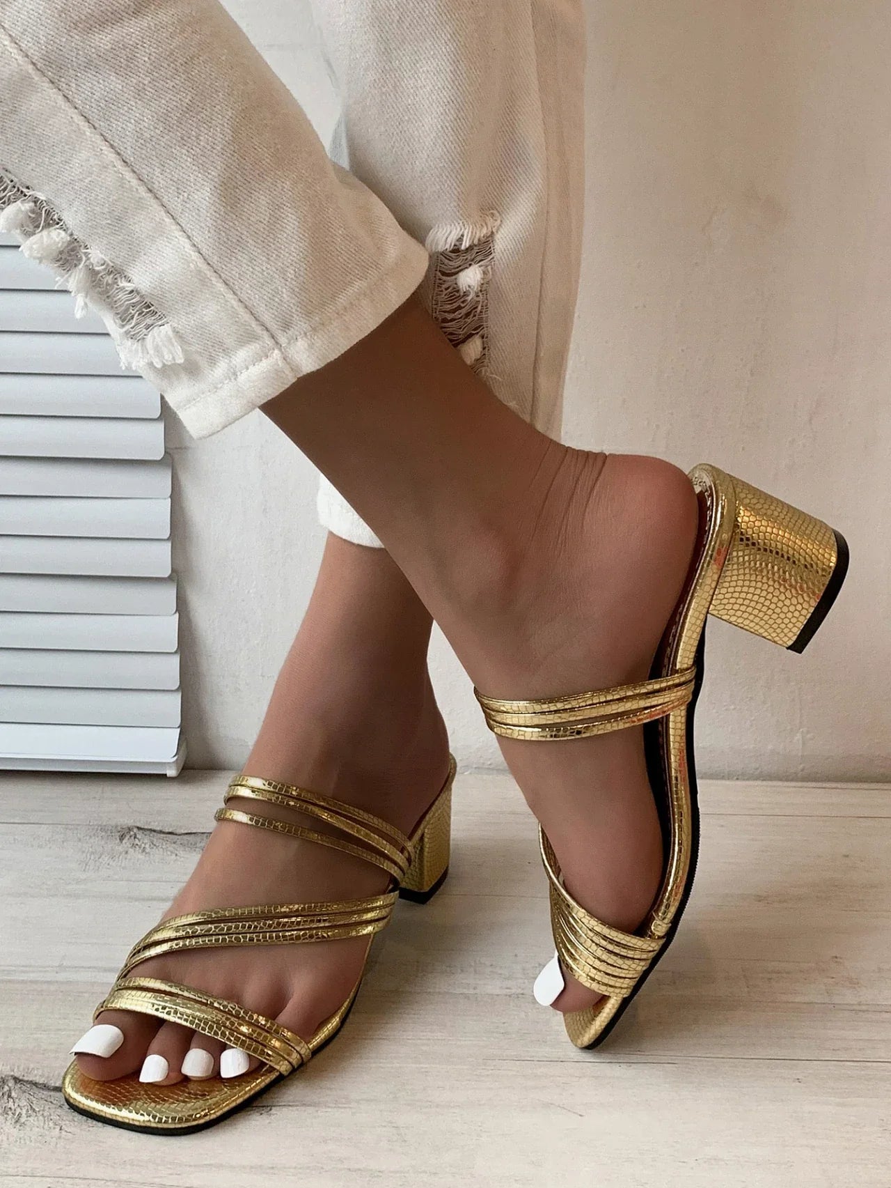 binfenxie Fashion Large 42 Thick Heel Slippers for Women Summer New Gold Strap Square Head Party Slides Outside Roman Banquet Shoes