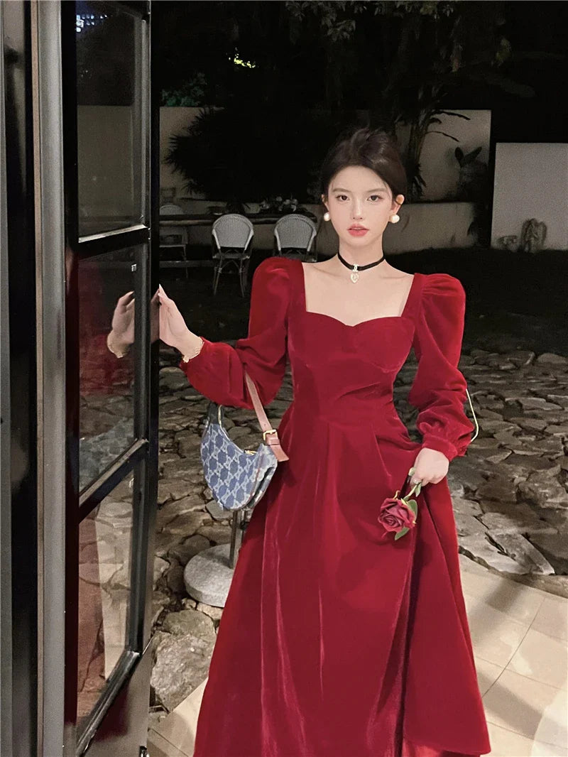 Red Vintage Velvet Long Sleeves Midi Dresses for Women Autumn New Fashion Slim Robe Elegant Evening Wedding Party Female Clothes