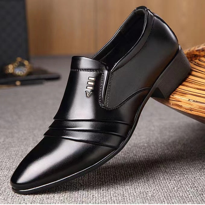 The Latest Oxford Shoes Men's Luxury Lacquer Wedding Shoes Pointed Toe Dress Shoes Classic Derby Shoes Leather Shoes Size 38-48