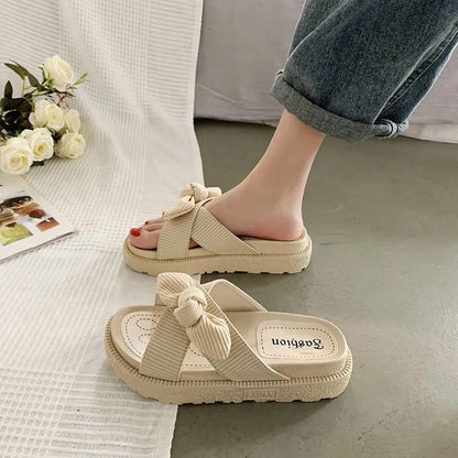 New Style Fairy Style Lady Summer Slippers Thick Platform Flat Sandals with Butterfly-Knot Summer Flip Flops Sandals Women