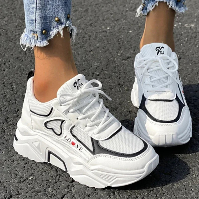 New Letter Graphic Lace-up Front Wedge Sneakers Women Breath Thick Bottom Shoes Lace-Up Flat Leisure Shoes Outside Fashion