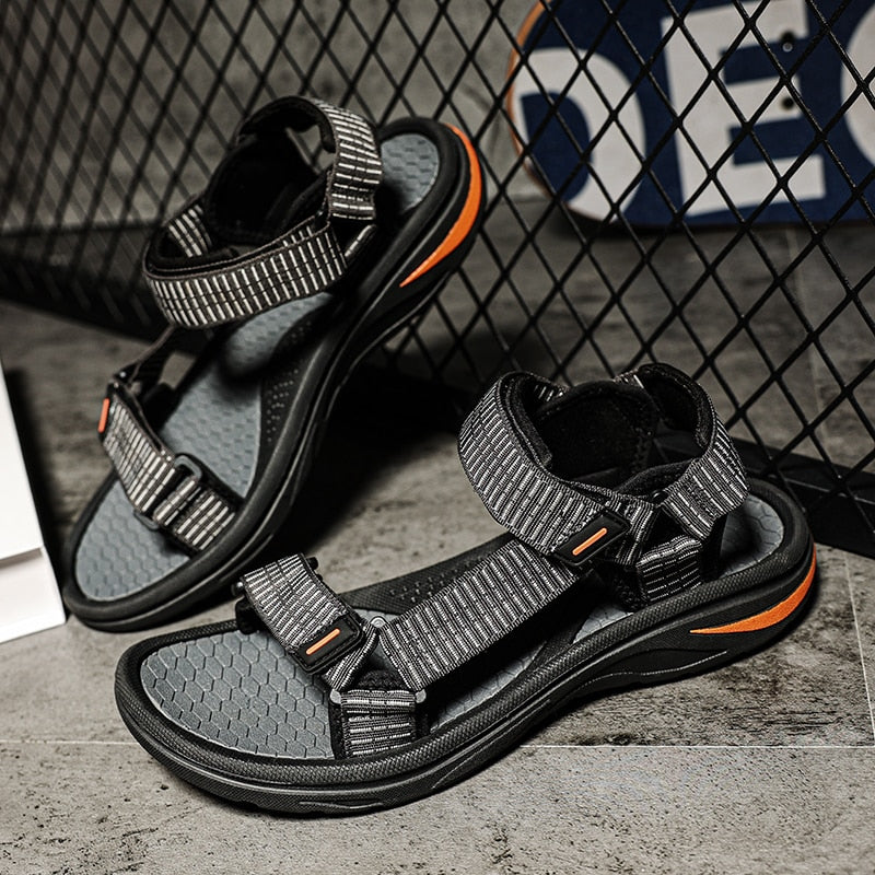 Men Summer Sandals Outdoor Casual Sandals Comfortable Beach Aqua Shoes Non-slip Light Weight Breathable Sandals Summer Slippers