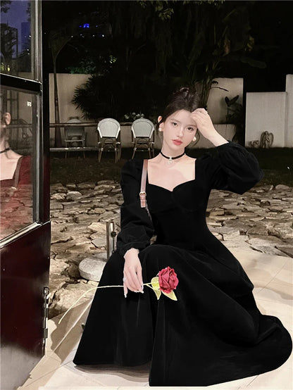 Red Vintage Velvet Long Sleeves Midi Dresses for Women Autumn New Fashion Slim Robe Elegant Evening Wedding Party Female Clothes