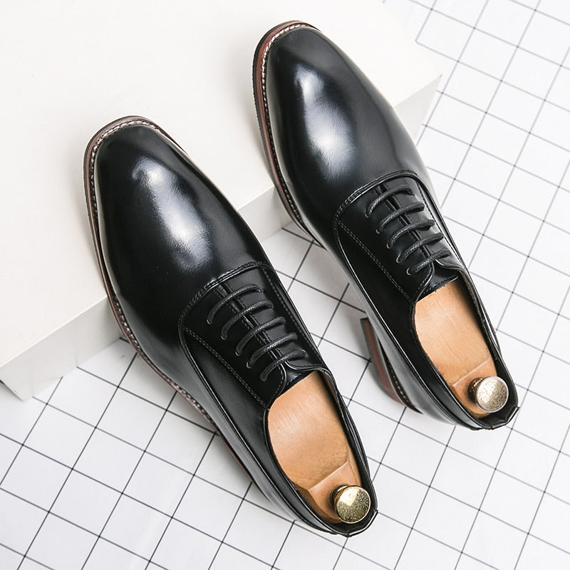 Luxury High Quality Men Shoes Fashion Casual Shoes Male Pointed Oxford Wedding Leather Dress Shoes Men Gentleman Office Shoes