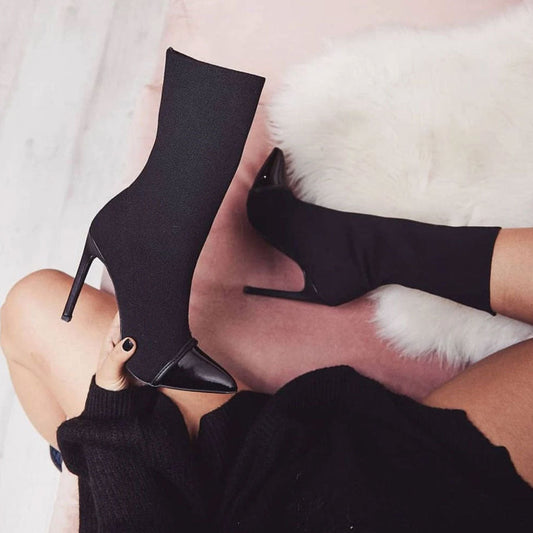 Solid Color Pointed Toe High Heeled Ankle Boots - Black